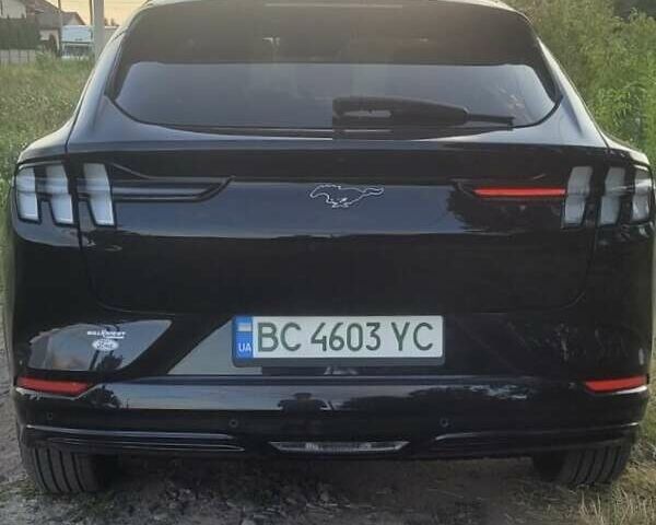 Черный Форд Mustang Mach-E, объемом двигателя 0 л и пробегом 8 тыс. км за 29850 $, фото 3 на Automoto.ua