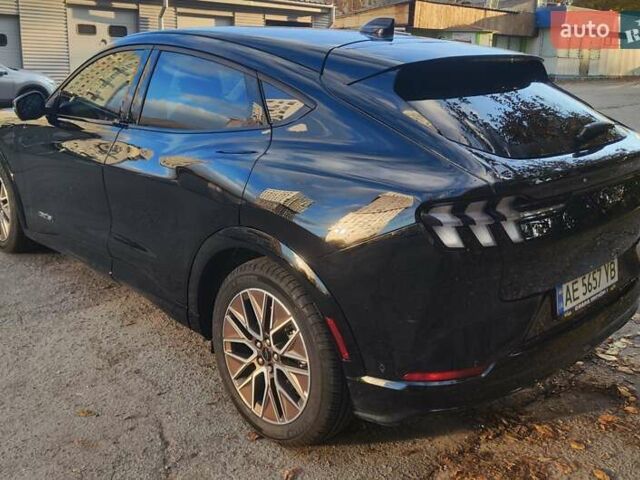 Чорний Форд Mustang Mach-E, об'ємом двигуна 0 л та пробігом 6 тис. км за 32500 $, фото 2 на Automoto.ua