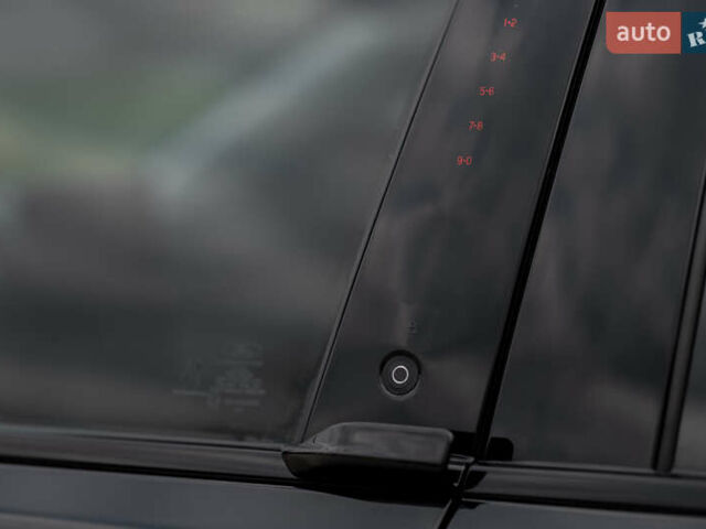 Чорний Форд Mustang Mach-E, об'ємом двигуна 0 л та пробігом 29 тис. км за 28000 $, фото 27 на Automoto.ua