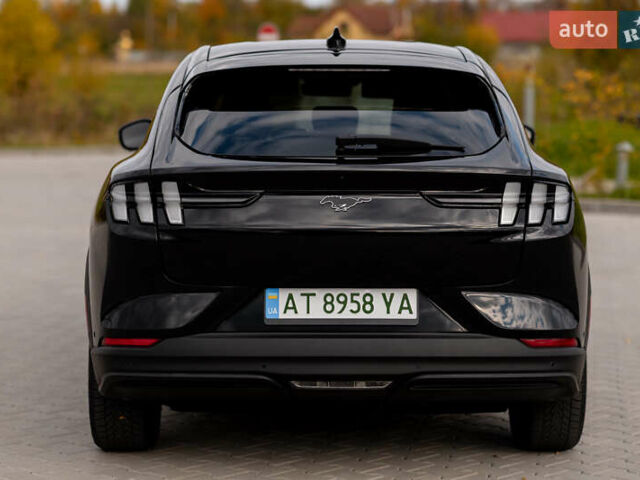 Чорний Форд Mustang Mach-E, об'ємом двигуна 0 л та пробігом 29 тис. км за 28000 $, фото 4 на Automoto.ua