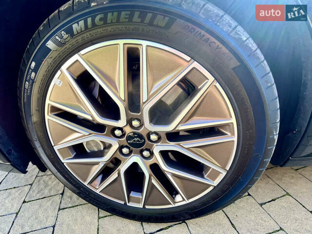 Черный Форд Mustang Mach-E, объемом двигателя 0 л и пробегом 24 тыс. км за 29900 $, фото 62 на Automoto.ua