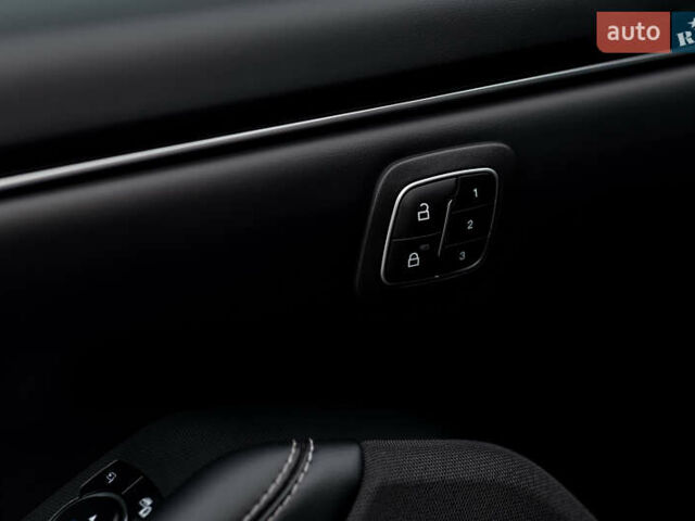 Чорний Форд Mustang Mach-E, об'ємом двигуна 0 л та пробігом 29 тис. км за 28000 $, фото 17 на Automoto.ua