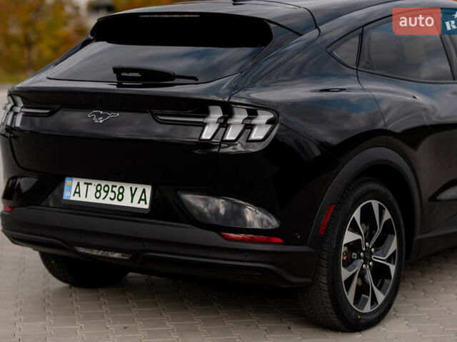 Чорний Форд Mustang Mach-E, об'ємом двигуна 0 л та пробігом 29 тис. км за 28000 $, фото 6 на Automoto.ua