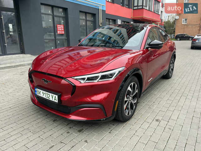 Красный Форд Mustang Mach-E, объемом двигателя 0 л и пробегом 78 тыс. км за 27999 $, фото 12 на Automoto.ua