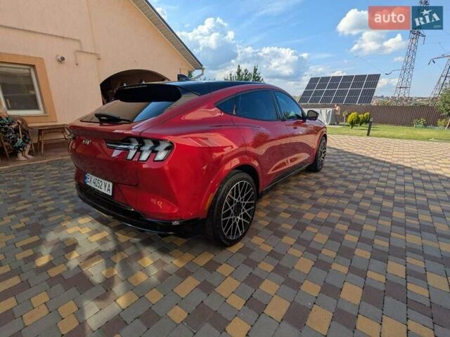 Красный Форд Mustang Mach-E, объемом двигателя 0 л и пробегом 25 тыс. км за 39900 $, фото 10 на Automoto.ua