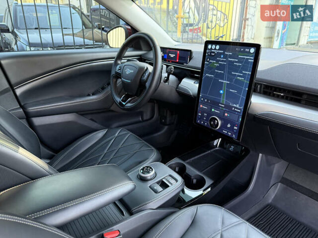 Червоний Форд Mustang Mach-E, об'ємом двигуна 0 л та пробігом 63 тис. км за 28300 $, фото 34 на Automoto.ua
