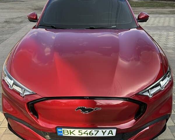 Красный Форд Mustang Mach-E, объемом двигателя 0 л и пробегом 41 тыс. км за 31999 $, фото 6 на Automoto.ua