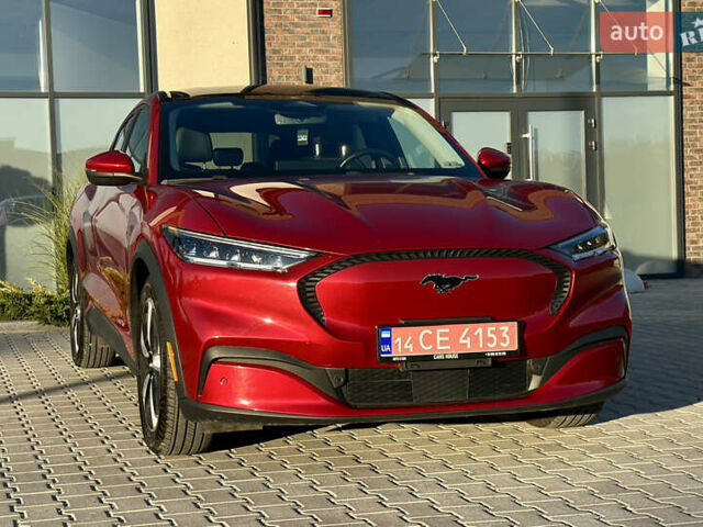 Красный Форд Mustang Mach-E, объемом двигателя 0 л и пробегом 98 тыс. км за 19950 $, фото 5 на Automoto.ua