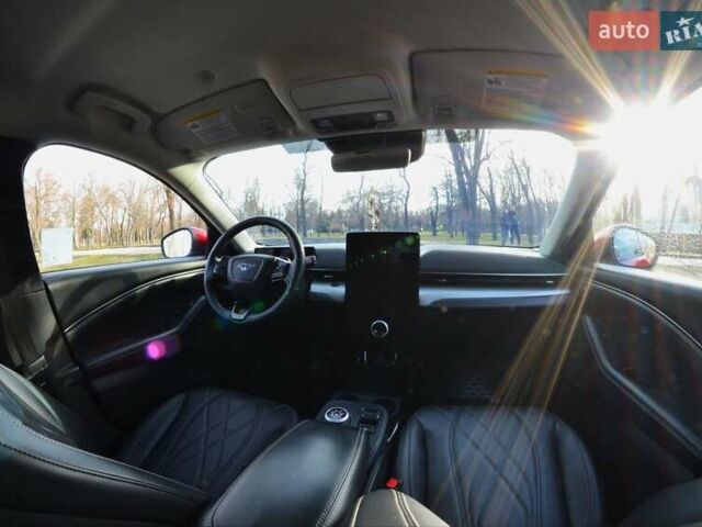 Красный Форд Mustang Mach-E, объемом двигателя 0 л и пробегом 62 тыс. км за 27500 $, фото 53 на Automoto.ua
