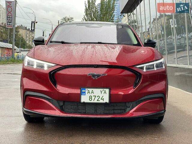 Красный Форд Mustang Mach-E, объемом двигателя 0 л и пробегом 24 тыс. км за 33300 $, фото 1 на Automoto.ua