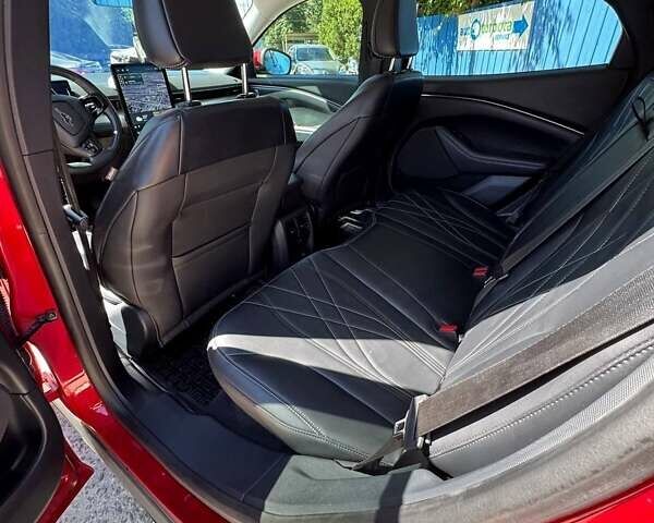 Красный Форд Mustang Mach-E, объемом двигателя 0 л и пробегом 62 тыс. км за 27500 $, фото 16 на Automoto.ua