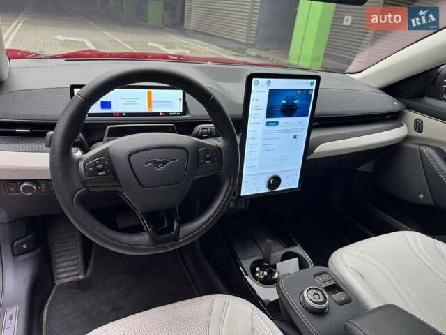 Красный Форд Mustang Mach-E, объемом двигателя 0 л и пробегом 26 тыс. км за 29999 $, фото 20 на Automoto.ua