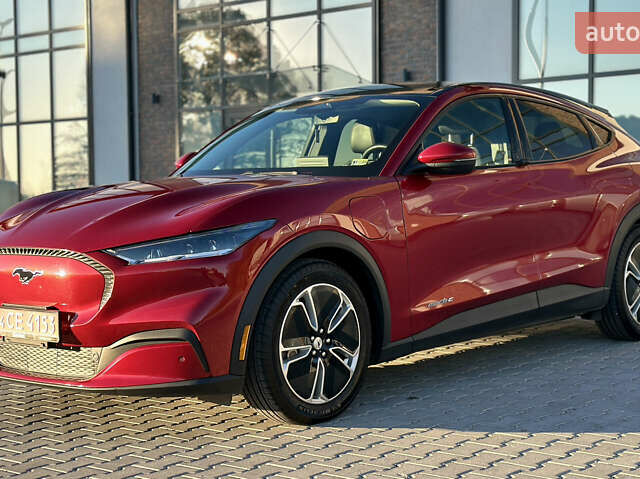 Красный Форд Mustang Mach-E, объемом двигателя 0 л и пробегом 98 тыс. км за 19950 $, фото 24 на Automoto.ua