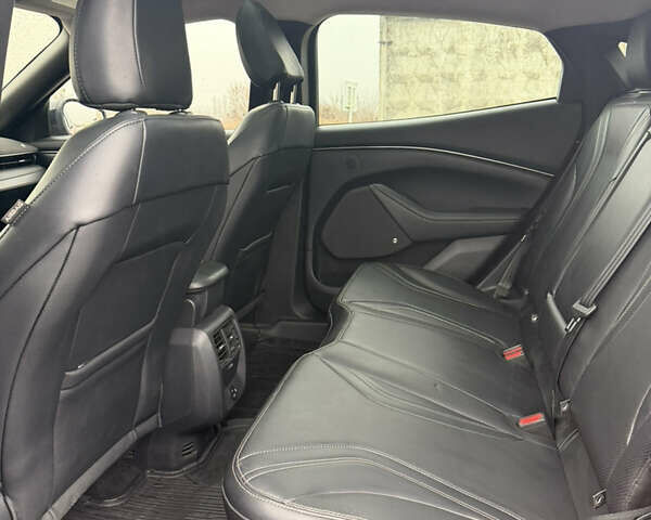 Красный Форд Mustang Mach-E, объемом двигателя 0 л и пробегом 52 тыс. км за 25500 $, фото 13 на Automoto.ua