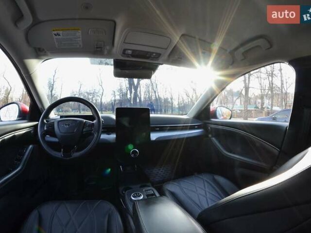 Красный Форд Mustang Mach-E, объемом двигателя 0 л и пробегом 62 тыс. км за 27500 $, фото 56 на Automoto.ua