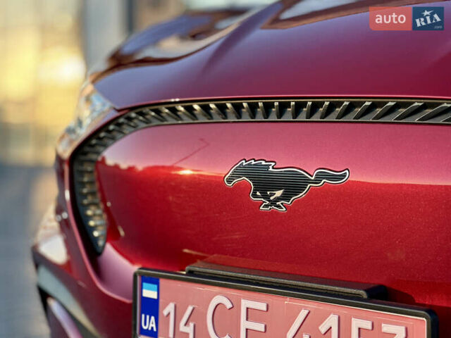 Красный Форд Mustang Mach-E, объемом двигателя 0 л и пробегом 98 тыс. км за 19950 $, фото 65 на Automoto.ua