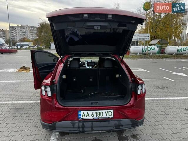 Форд Mustang Mach-E 2021 у Києві на Automoto.ua Червоний Форд Mustang Mach-E, об'ємом двигуна 0 л та пробігом 73 тис. км за 25500 $, фото 10 на Automoto.ua