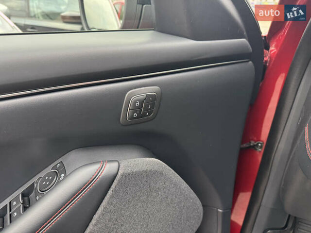 Форд Mustang Mach-E 2021 у Тернополі на Automoto.ua Червоний Форд Mustang Mach-E, об'ємом двигуна 0 л та пробігом 199 тис. км за 25000 $, фото 25 на Automoto.ua