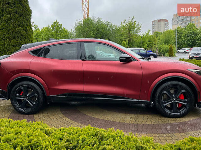 Красный Форд Mustang Mach-E, объемом двигателя 0 л и пробегом 47 тыс. км за 32500 $, фото 7 на Automoto.ua