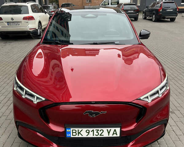 Красный Форд Mustang Mach-E, объемом двигателя 0 л и пробегом 78 тыс. км за 27999 $, фото 11 на Automoto.ua