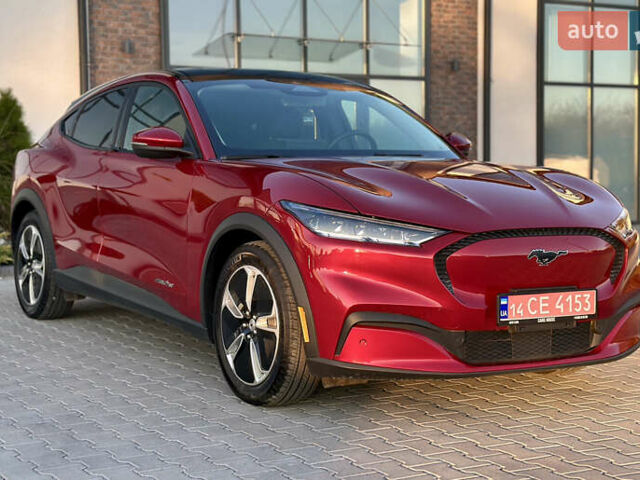 Красный Форд Mustang Mach-E, объемом двигателя 0 л и пробегом 98 тыс. км за 19950 $, фото 8 на Automoto.ua