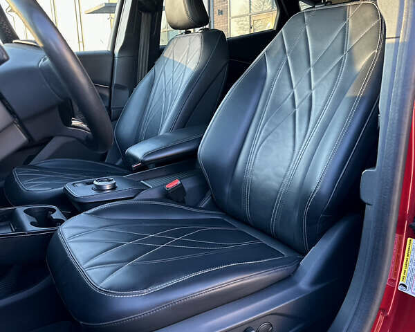Красный Форд Mustang Mach-E, объемом двигателя 0 л и пробегом 98 тыс. км за 19950 $, фото 36 на Automoto.ua