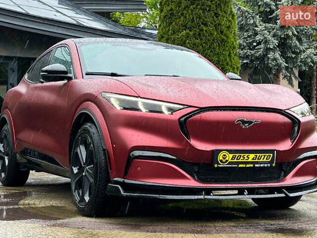 Красный Форд Mustang Mach-E, объемом двигателя 0 л и пробегом 47 тыс. км за 32500 $, фото 8 на Automoto.ua