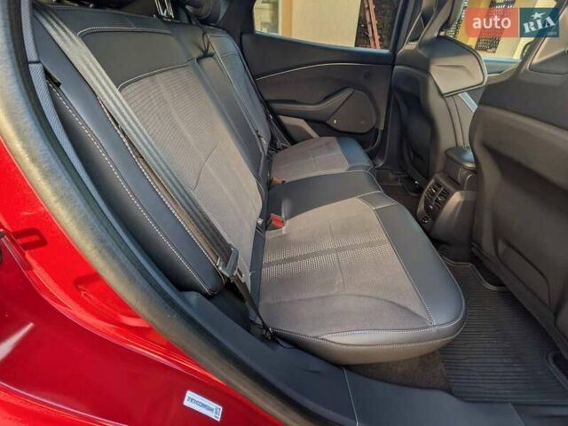 Красный Форд Mustang Mach-E, объемом двигателя 0 л и пробегом 25 тыс. км за 39900 $, фото 24 на Automoto.ua