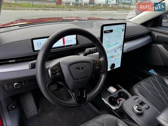 Форд Mustang Mach-E 2021 у Києві на Automoto.ua Червоний Форд Mustang Mach-E, об'ємом двигуна 0 л та пробігом 73 тис. км за 25500 $, фото 9 на Automoto.ua