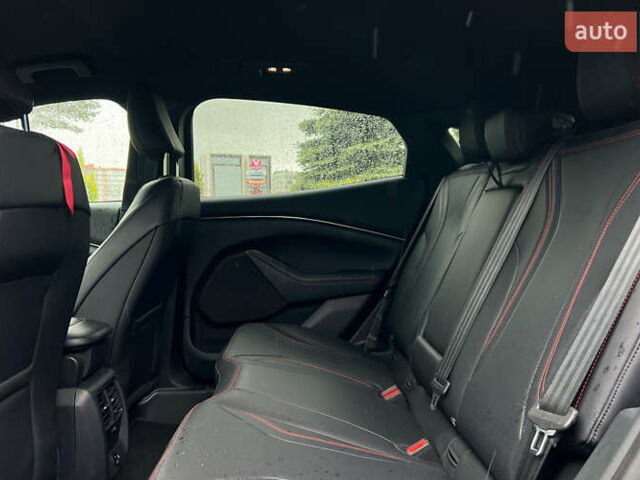 Красный Форд Mustang Mach-E, объемом двигателя 0 л и пробегом 47 тыс. км за 32500 $, фото 13 на Automoto.ua