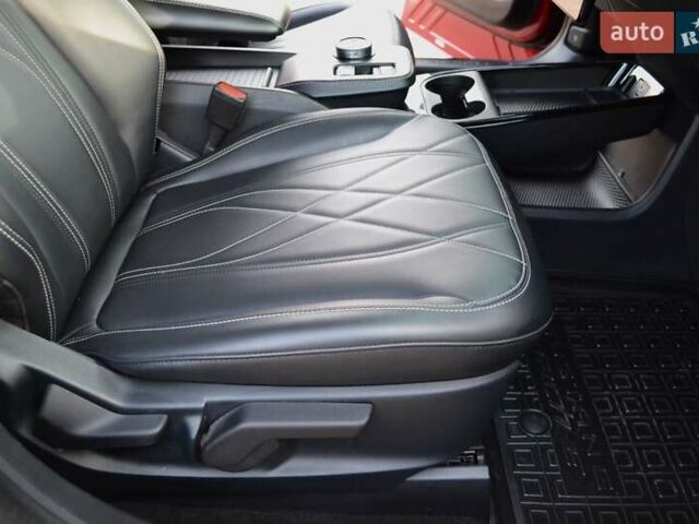 Красный Форд Mustang Mach-E, объемом двигателя 0 л и пробегом 62 тыс. км за 27500 $, фото 31 на Automoto.ua