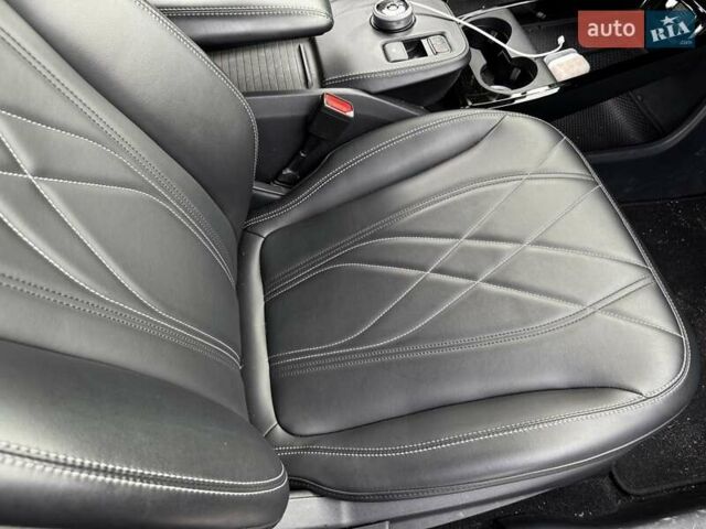 Форд Mustang Mach-E 2021 у Києві на Automoto.ua Червоний Форд Mustang Mach-E, об'ємом двигуна 0 л та пробігом 73 тис. км за 25500 $, фото 13 на Automoto.ua