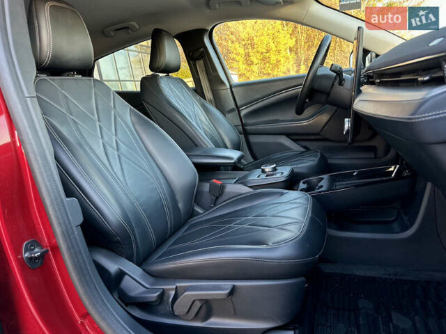 Красный Форд Mustang Mach-E, объемом двигателя 0 л и пробегом 98 тыс. км за 19950 $, фото 38 на Automoto.ua