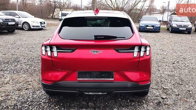 Красный Форд Mustang Mach-E, объемом двигателя 0 л и пробегом 52 тыс. км за 21500 $, фото 5 на Automoto.ua
