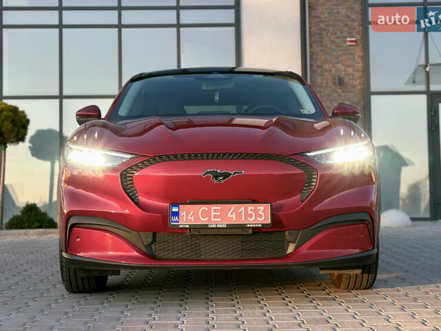 Красный Форд Mustang Mach-E, объемом двигателя 0 л и пробегом 98 тыс. км за 19950 $, фото 63 на Automoto.ua