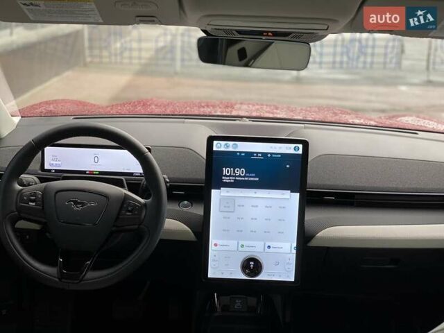 Красный Форд Mustang Mach-E, объемом двигателя 0 л и пробегом 24 тыс. км за 33300 $, фото 34 на Automoto.ua