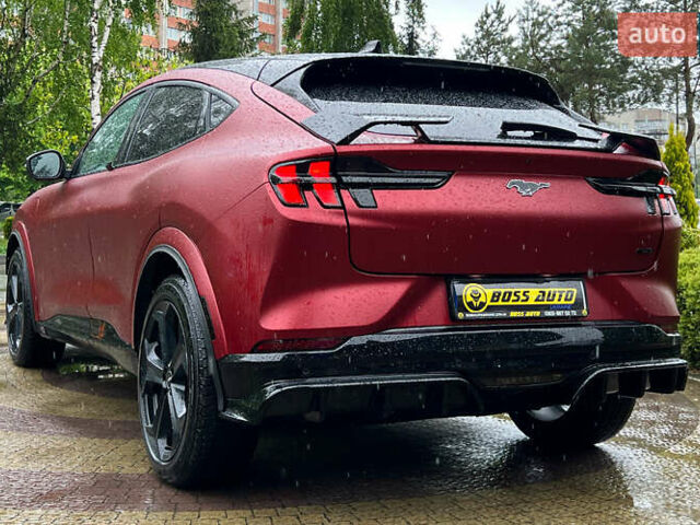 Красный Форд Mustang Mach-E, объемом двигателя 0 л и пробегом 47 тыс. км за 32500 $, фото 4 на Automoto.ua