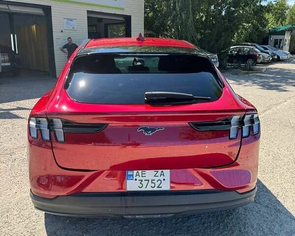 Красный Форд Mustang Mach-E, объемом двигателя 0 л и пробегом 62 тыс. км за 27500 $, фото 10 на Automoto.ua