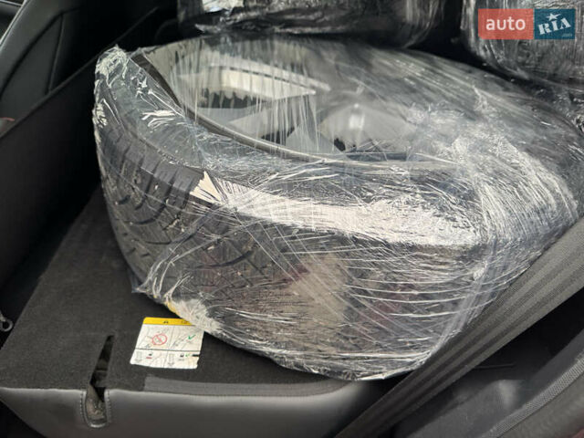 Форд Mustang Mach-E 2021 у Тернополі на Automoto.ua Червоний Форд Mustang Mach-E, об'ємом двигуна 0 л та пробігом 199 тис. км за 25000 $, фото 21 на Automoto.ua