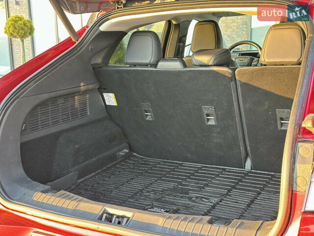 Красный Форд Mustang Mach-E, объемом двигателя 0 л и пробегом 98 тыс. км за 19950 $, фото 58 на Automoto.ua