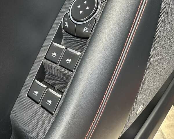 Красный Форд Mustang Mach-E, объемом двигателя 0 л и пробегом 41 тыс. км за 31999 $, фото 17 на Automoto.ua