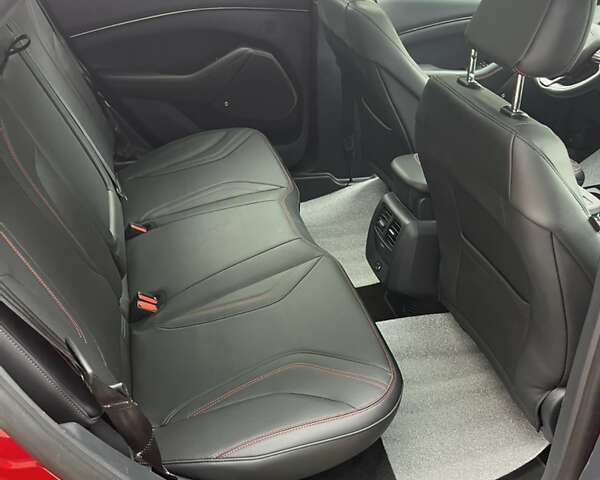 Красный Форд Mustang Mach-E, объемом двигателя 0 л и пробегом 78 тыс. км за 27999 $, фото 40 на Automoto.ua