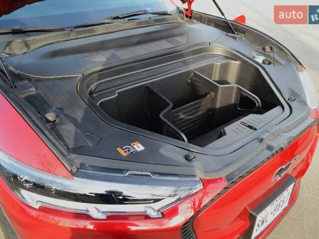 Красный Форд Mustang Mach-E, объемом двигателя 0 л и пробегом 62 тыс. км за 27500 $, фото 44 на Automoto.ua