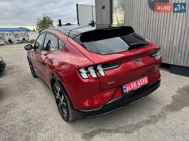 Форд Mustang Mach-E 2021 у Тернополі на Automoto.ua Червоний Форд Mustang Mach-E, об'ємом двигуна 0 л та пробігом 199 тис. км за 25000 $, фото 5 на Automoto.ua