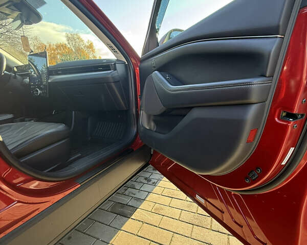 Червоний Форд Mustang Mach-E, об'ємом двигуна 0 л та пробігом 71 тис. км за 25000 $, фото 14 на Automoto.ua