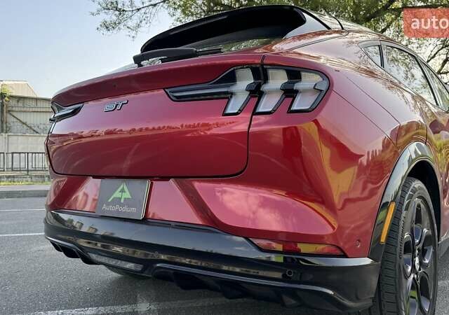 Красный Форд Mustang Mach-E, объемом двигателя 0 л и пробегом 43 тыс. км за 29999 $, фото 20 на Automoto.ua