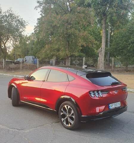 Красный Форд Mustang Mach-E, объемом двигателя 0 л и пробегом 17 тыс. км за 34000 $, фото 2 на Automoto.ua