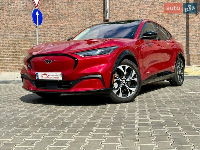Красный Форд Mustang Mach-E, объемом двигателя 0 л и пробегом 14 тыс. км за 30999 $, фото 1 на Automoto.ua