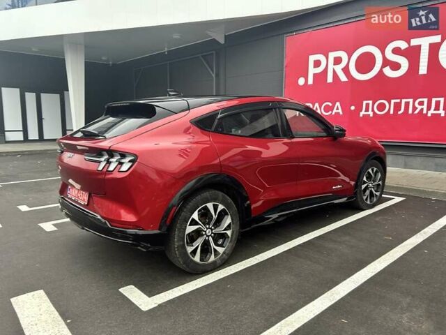 Красный Форд Mustang Mach-E, объемом двигателя 0 л и пробегом 80 тыс. км за 26500 $, фото 2 на Automoto.ua