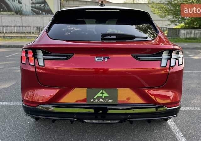 Красный Форд Mustang Mach-E, объемом двигателя 0 л и пробегом 43 тыс. км за 29999 $, фото 6 на Automoto.ua